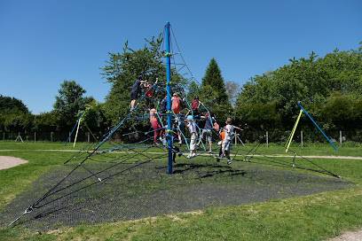 Activité : Aire de jeux municipale