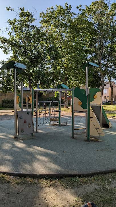 Activité : Square des Enfants de Troupe
