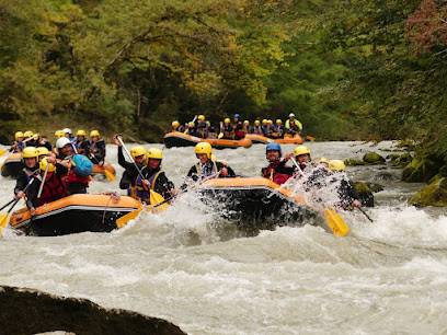 Activité : AN Rafting Haute-Savoie : eau-vive, outdoor, EVG EVJF et séminaires