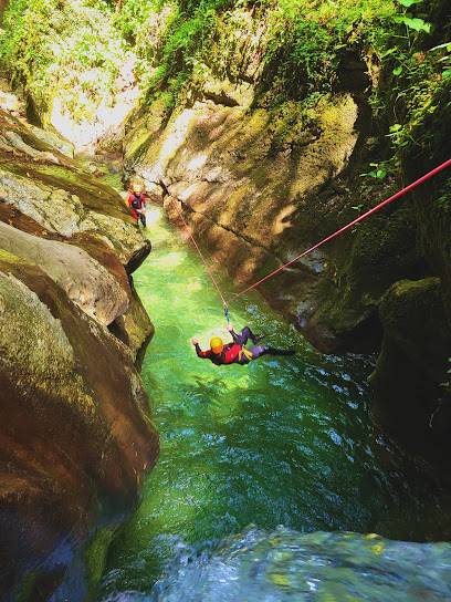 Activité : Terra Nova Canyoning Grenoble