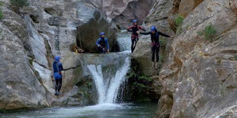 Activité : Eaurizon Canyoning Canoe sports d'eaux vives- centre administratif