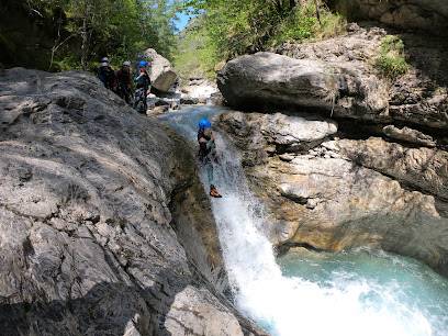 Activité : Maloya Canyon Aventure