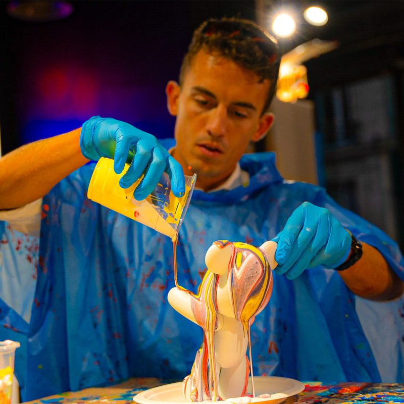 Activité : Pouring Painting Bear Bricks