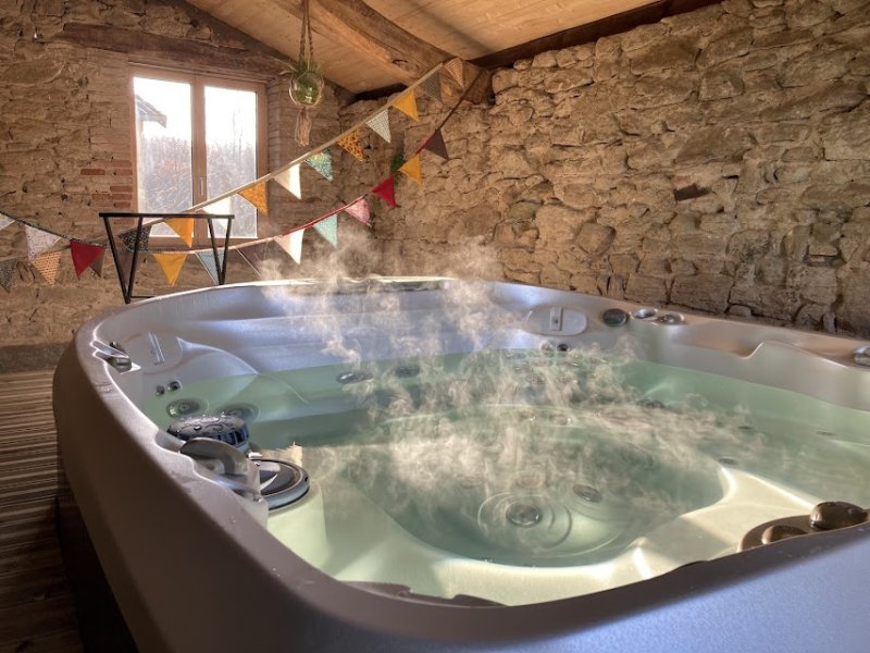 Activité : HAMMAM JACUZZI MASSAGE