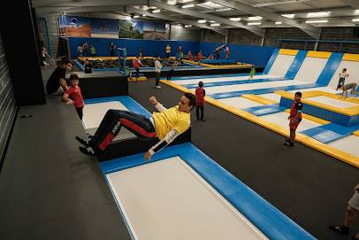Activité : Trampoline Parc de Loisirs - Béziers