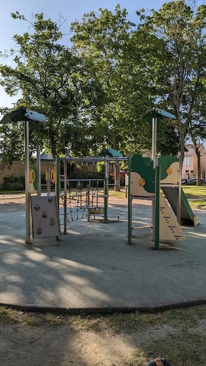Activité : Square des Enfants de Troupe
