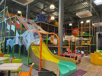 Activité : Max Aventure Oytier Saint Oblas I Parc de jeux indoor pour enfants