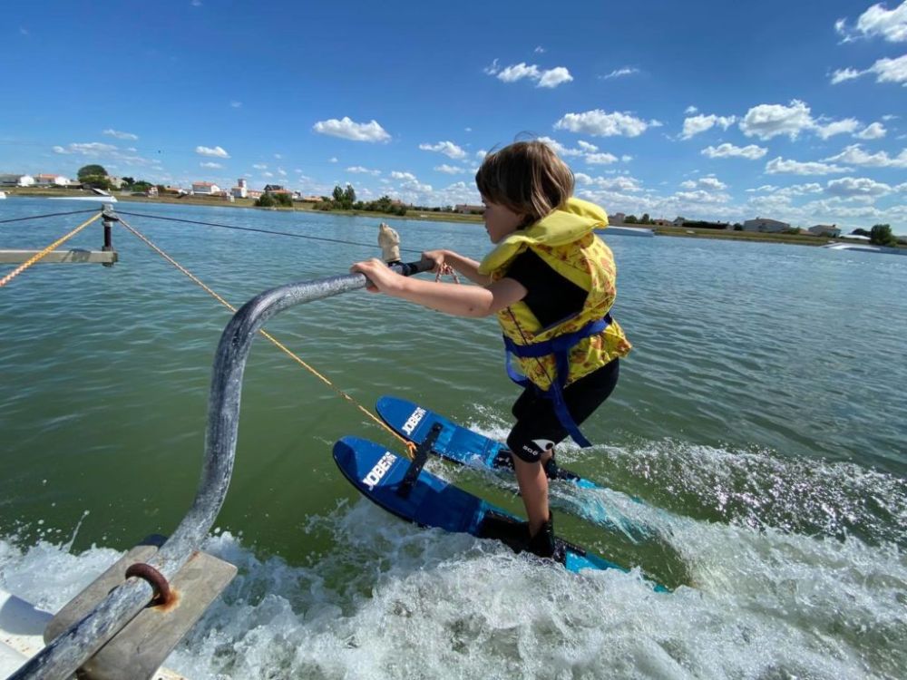Photo : Baby ski nautique