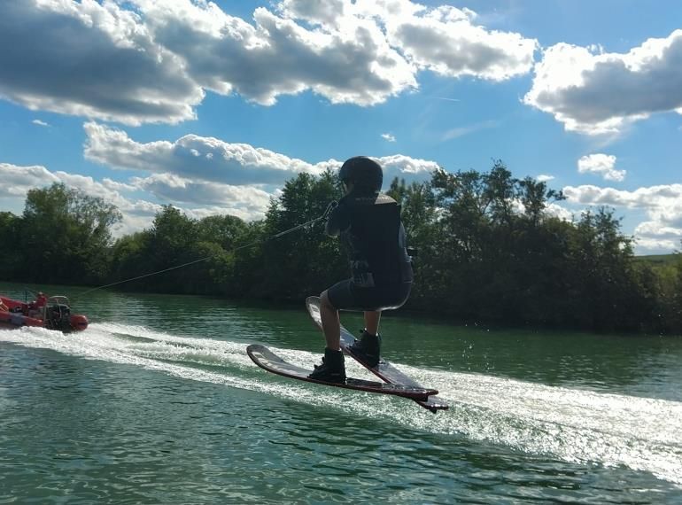 Photo : Ski nautique / Wakeboard