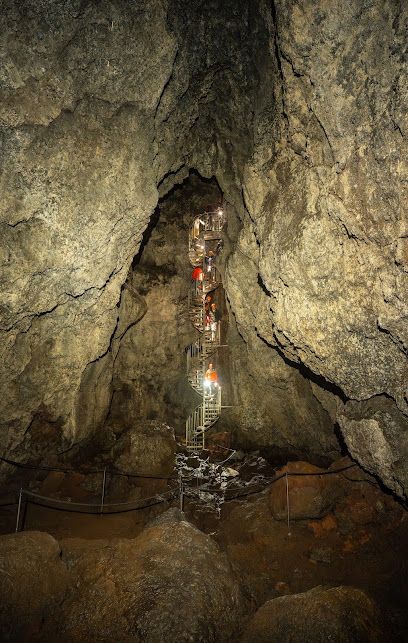Photo : Vatnshellir Lava Cave