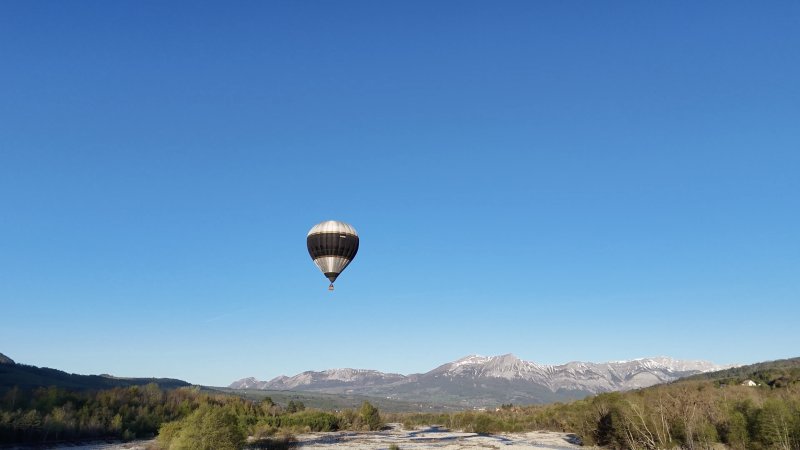Activité : Vol en Montgolfière dans les Hautes-Alpes