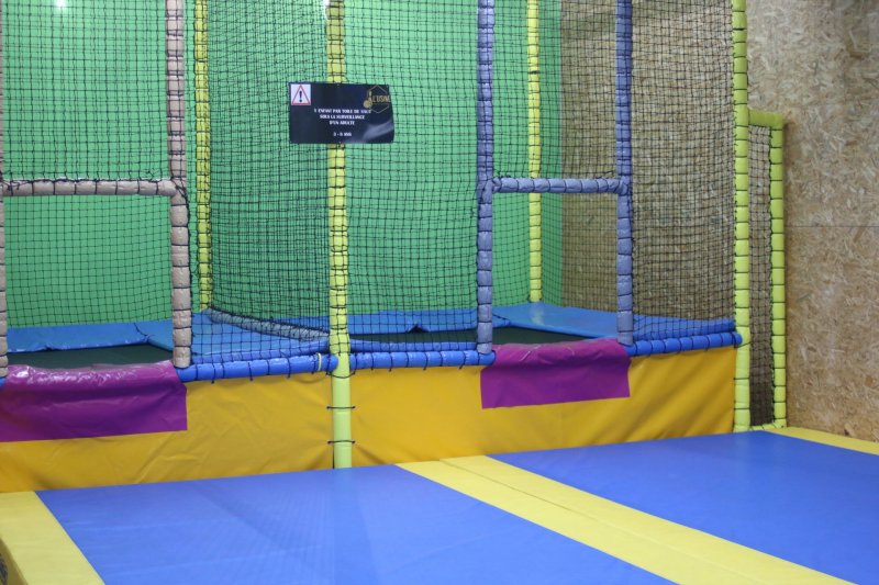 Activité : AIRE DE JEUX ENFANTS