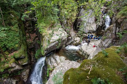 Photo : Escal'OSud - Canyoning, Escalade, Via Ferrata, Stages & Séjours