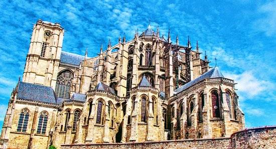 Photo : Cathédrale de Saint-Julien de Mans