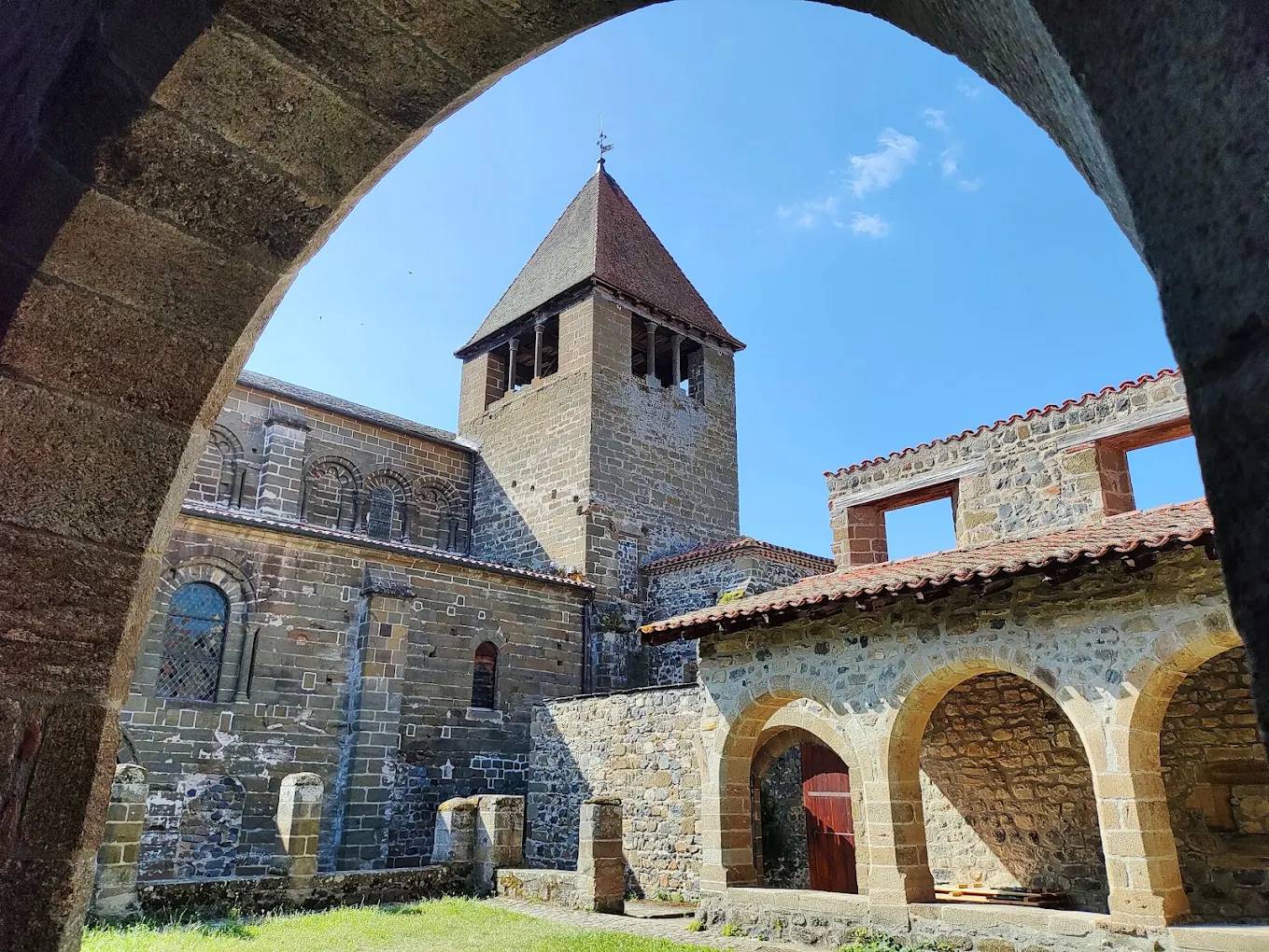 Photo : Prieuré de Chanteuges