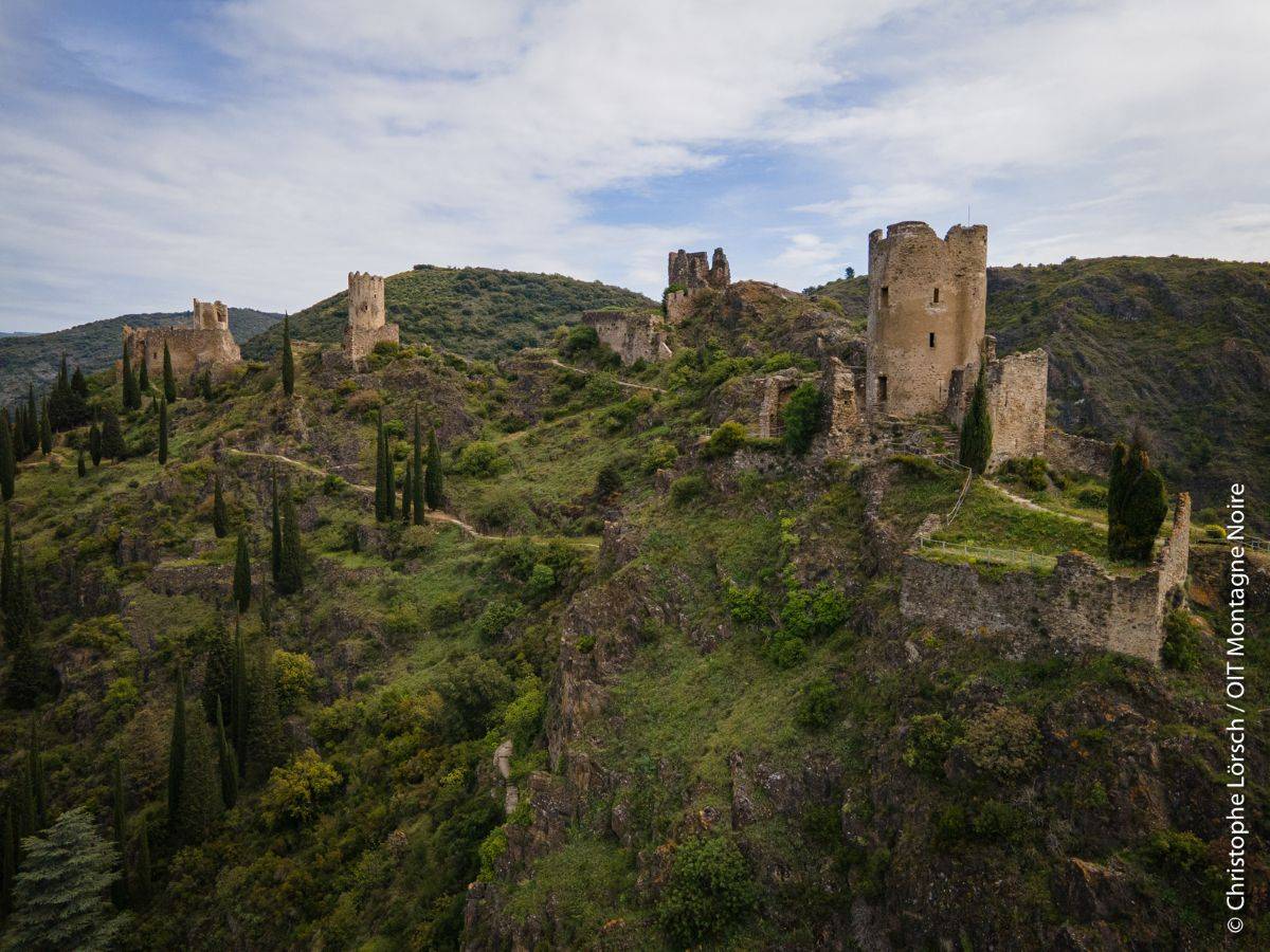 Photo : LES QUATRE CHÂTEAUX DE LASTOURS