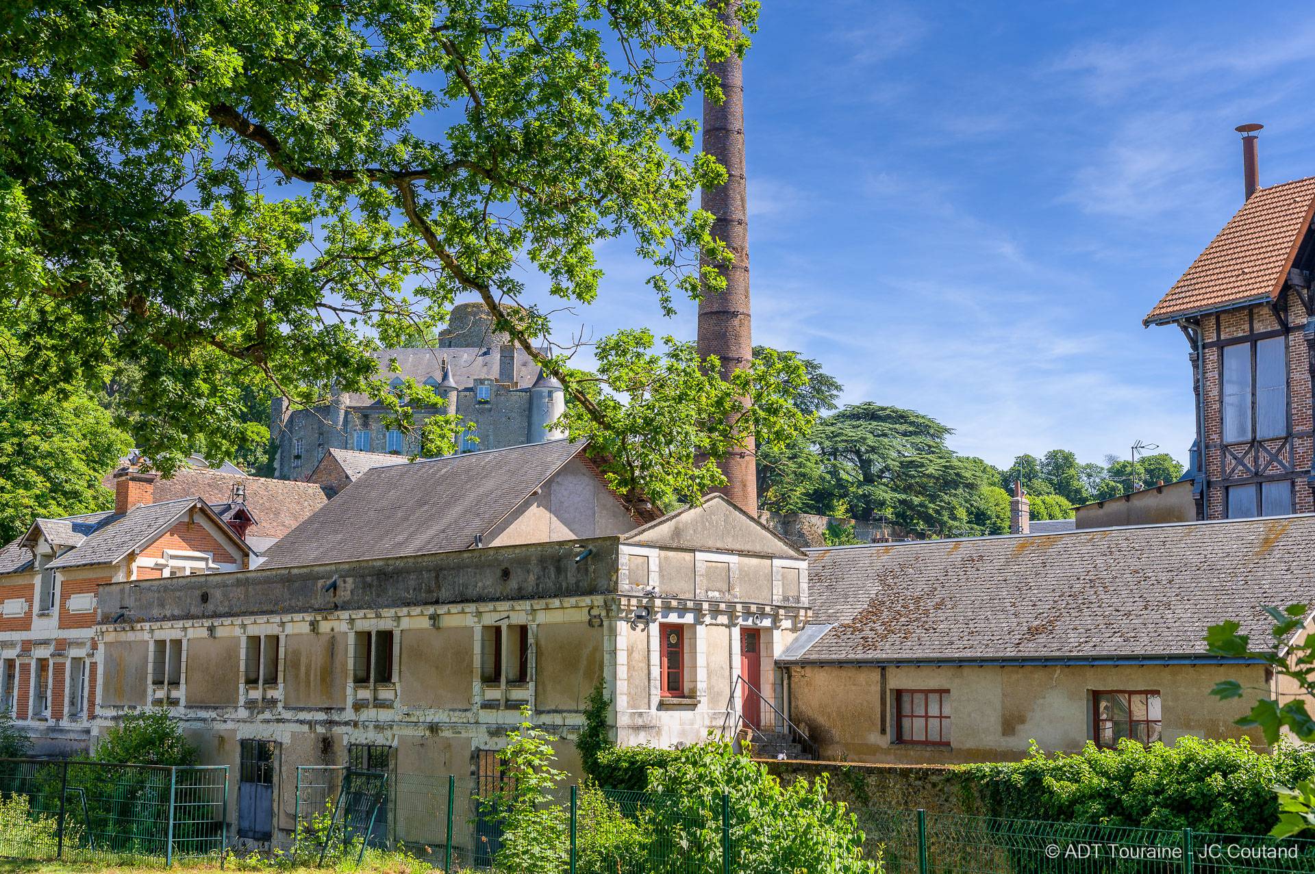 Photo de Musée du Cuir et de la Tannerie