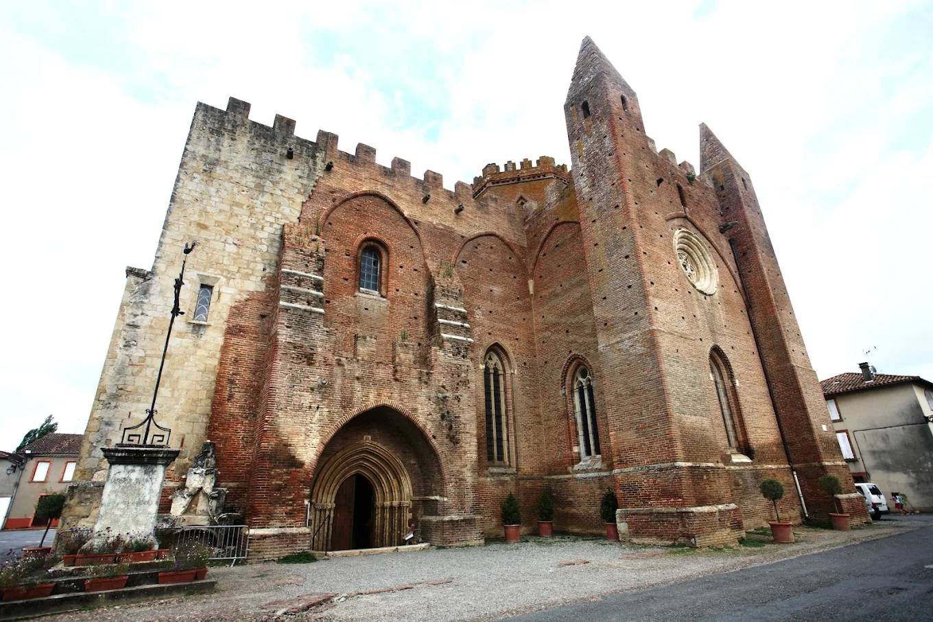 Photo : Église Abbatiale Notre-dame