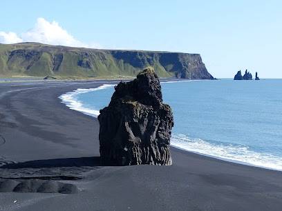 Photo : Reynisfjara Beach