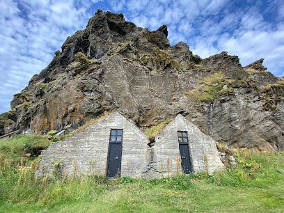 Photo : Drangurinn í Drangshlíð 2