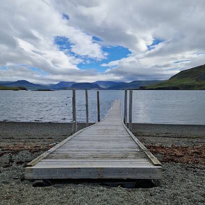 Photo : Hvammsvik Pier