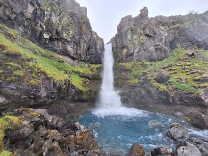 Photo : Snædalsfoss (Waterfall)