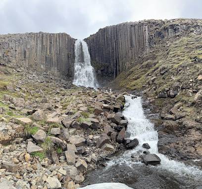 Photo : Stuðlafoss Waterfall