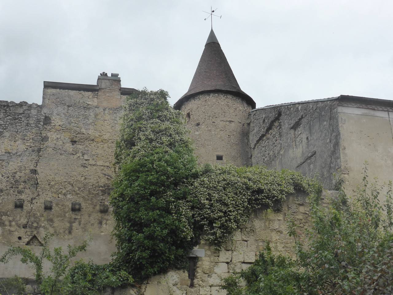 Photo : Ensemble fortifié de Roquefort