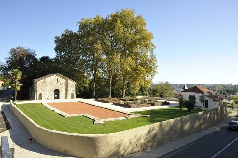 Photo : Crypte de Saint-Girons joyau du XIIe siècle