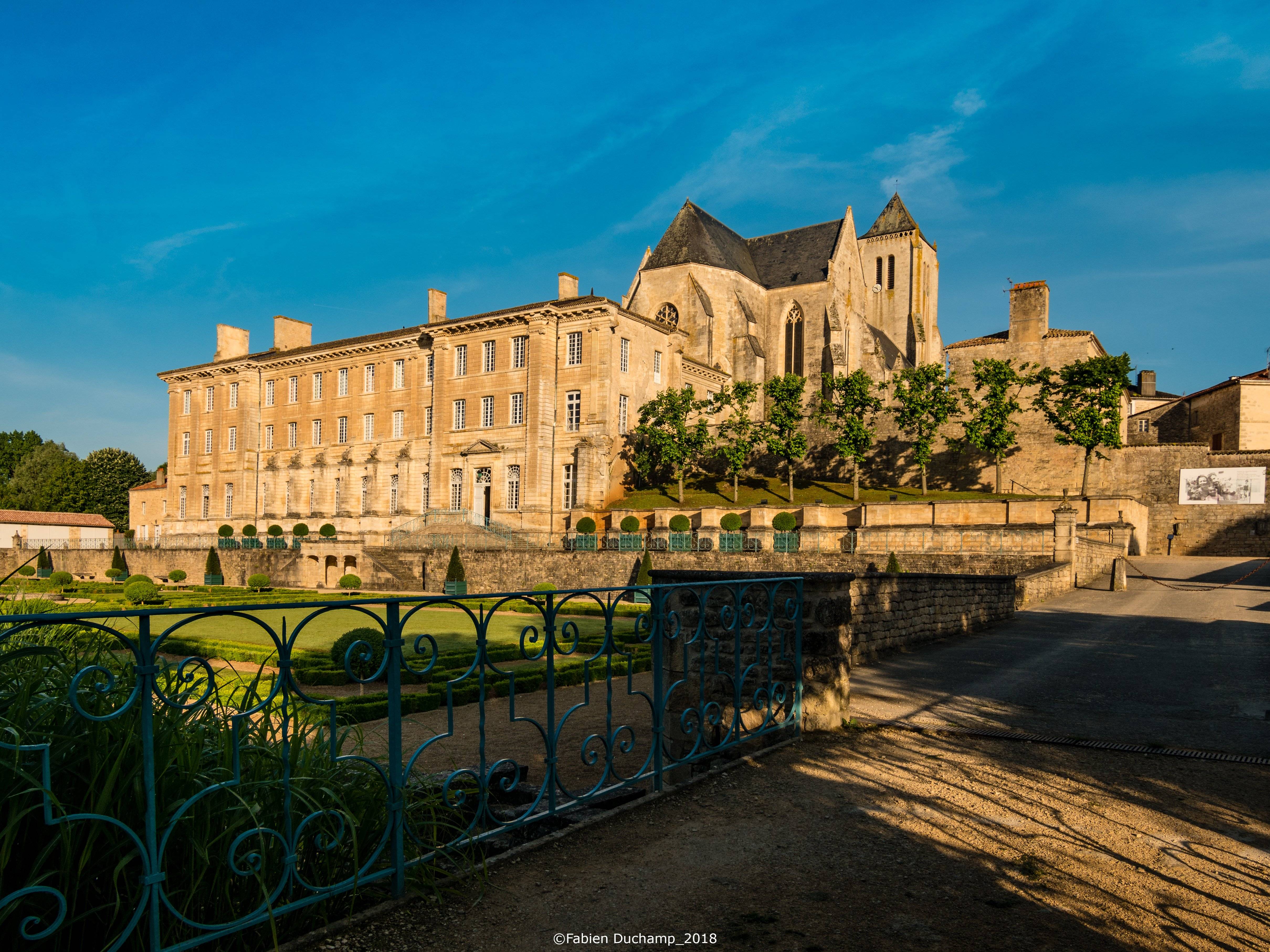 Photo de Abbaye Royale de Celles-sur-Belle