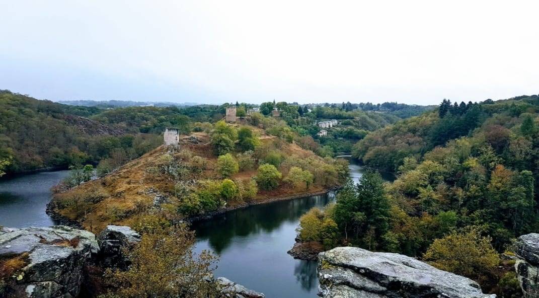 Photo de Le rocher de la Fileuse