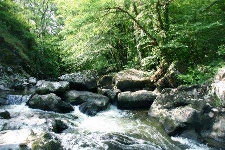 Photo de La vallée de la Benaize et le Pot Bouillant