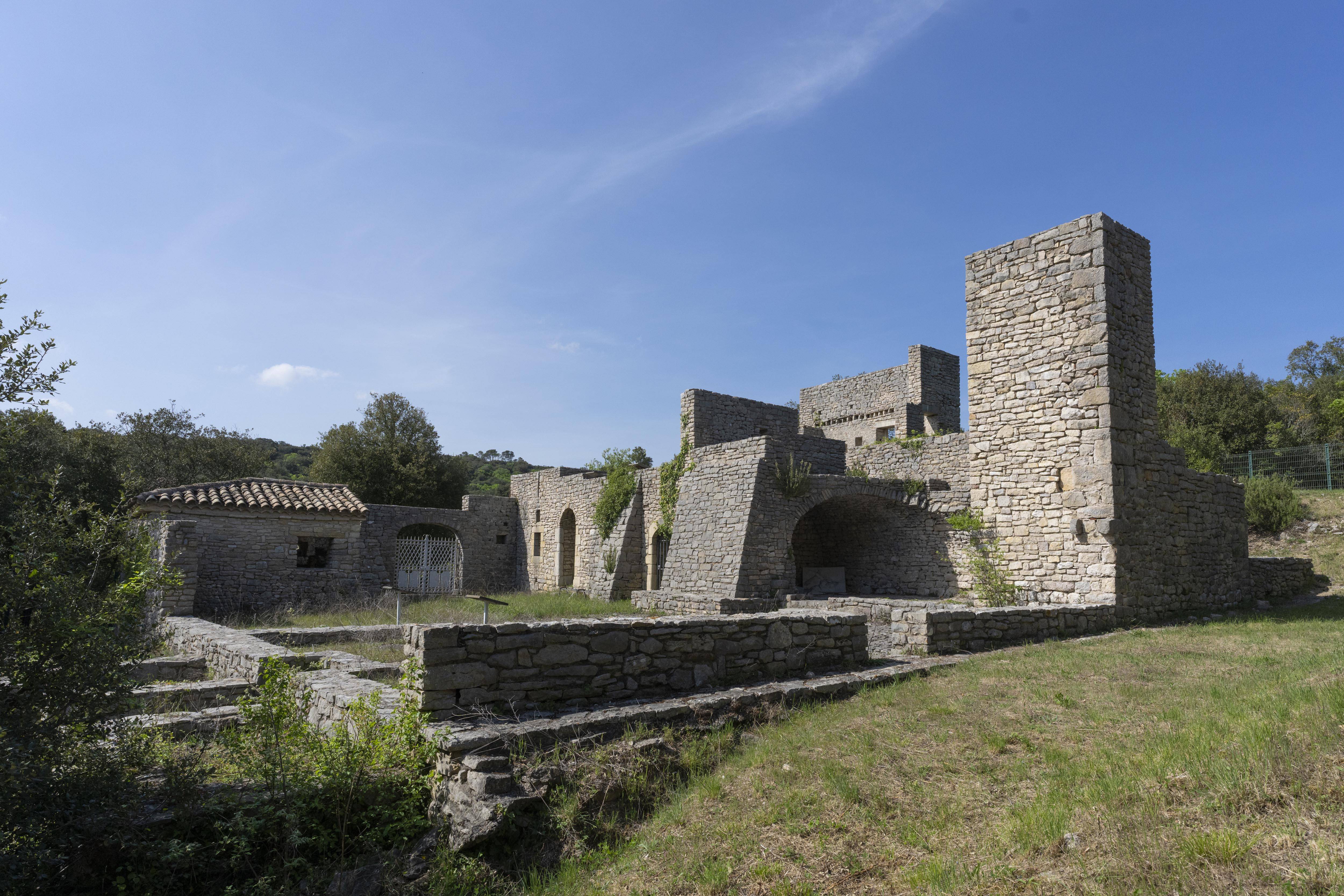 Photo de LE SITE ARCHÉOLOGIQUE DE LA VERRERIE DE COULOUBRINES