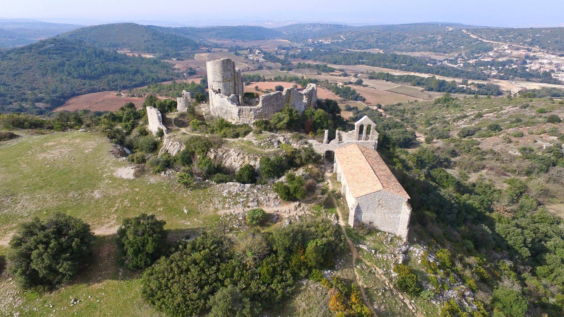 Photo de ENSEMBLE MÉDIÉVAL DU CASTELLAS AUMELAS