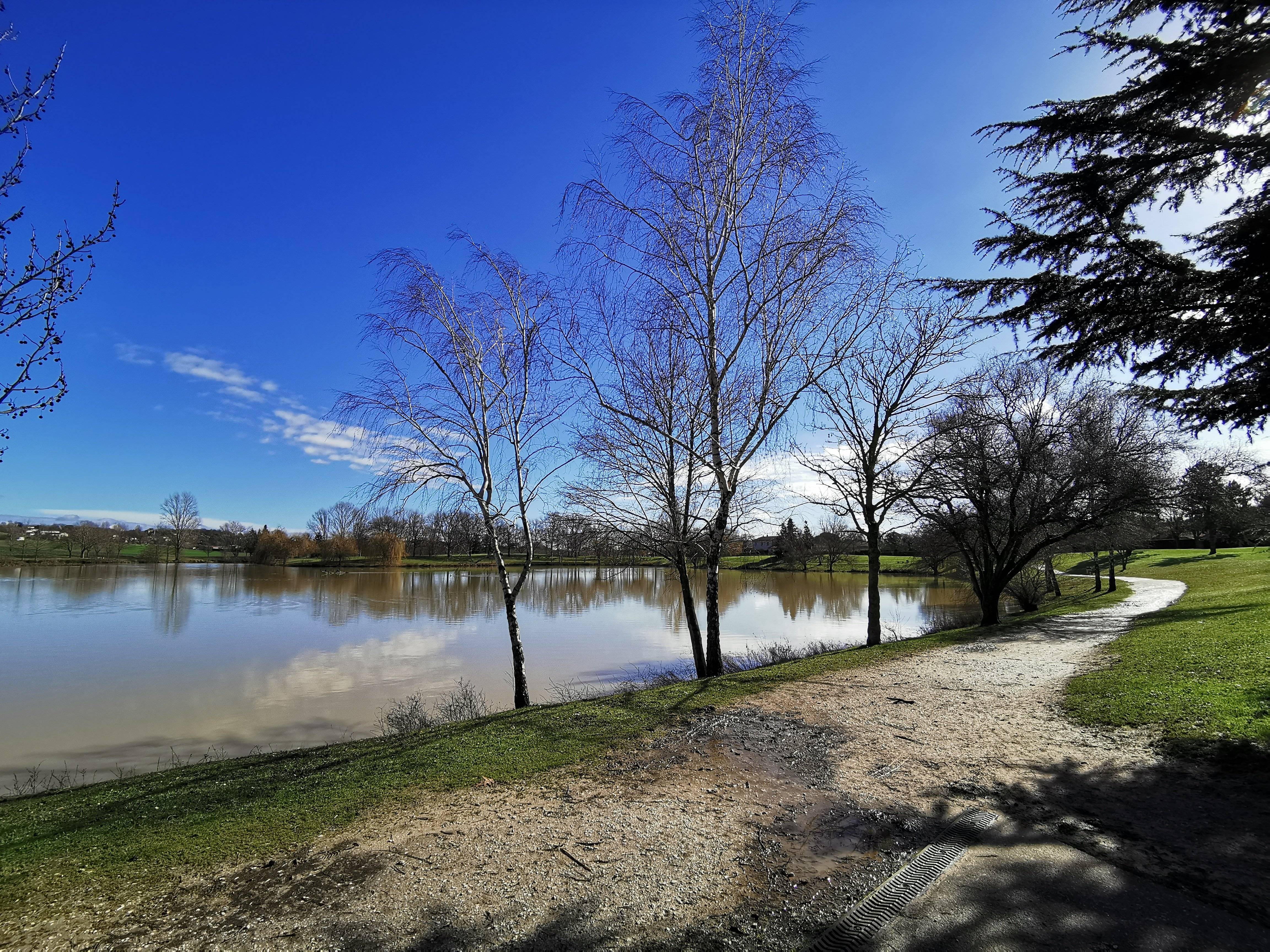 Photo : LAC DU VAL DE SAUNE
