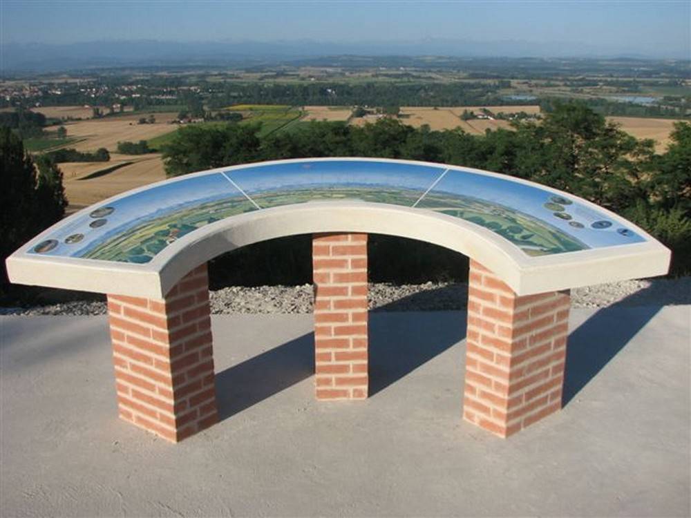 Photo : PANORAMA CALMONTAIS