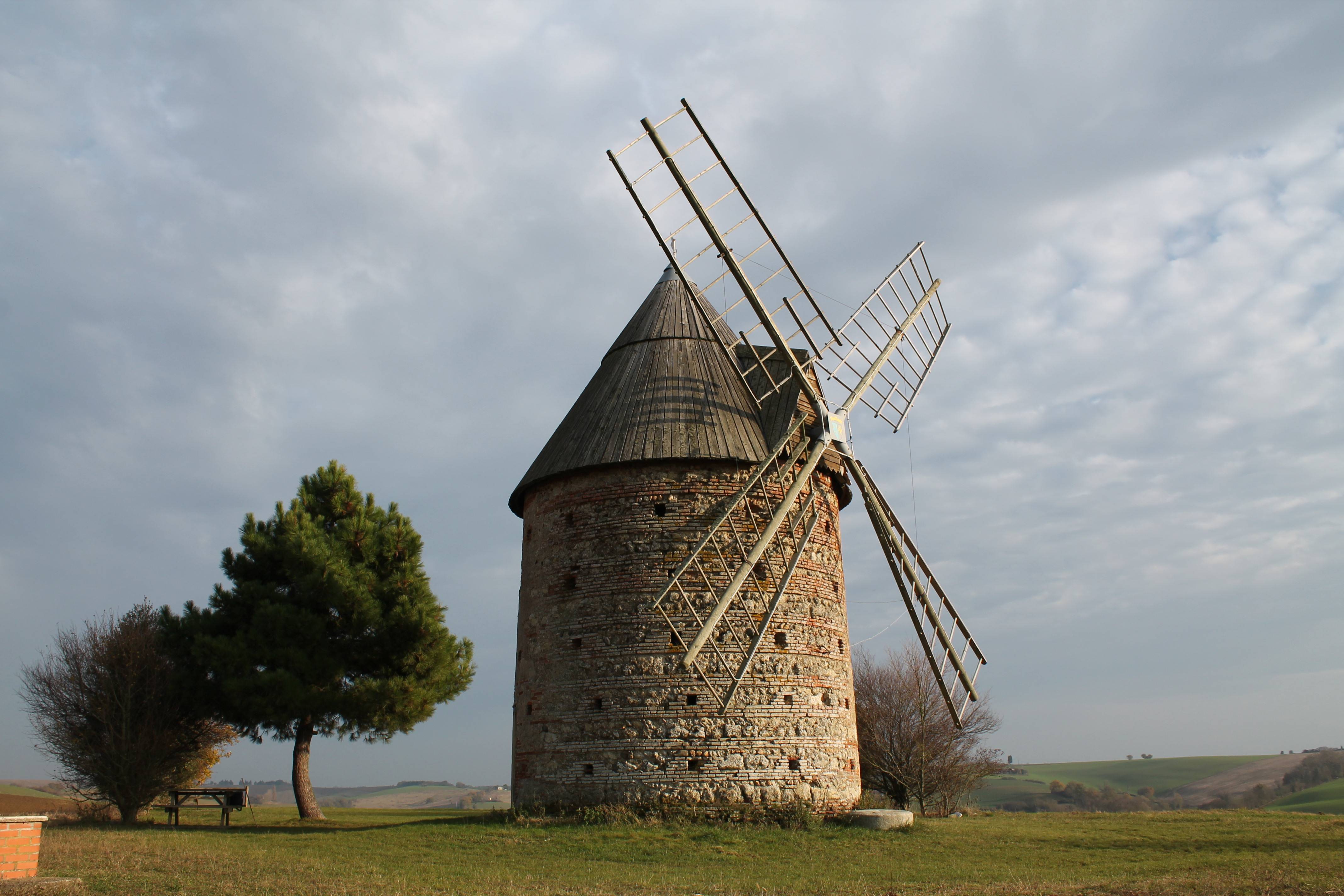 Photo : MOULIN DE PESQUIES