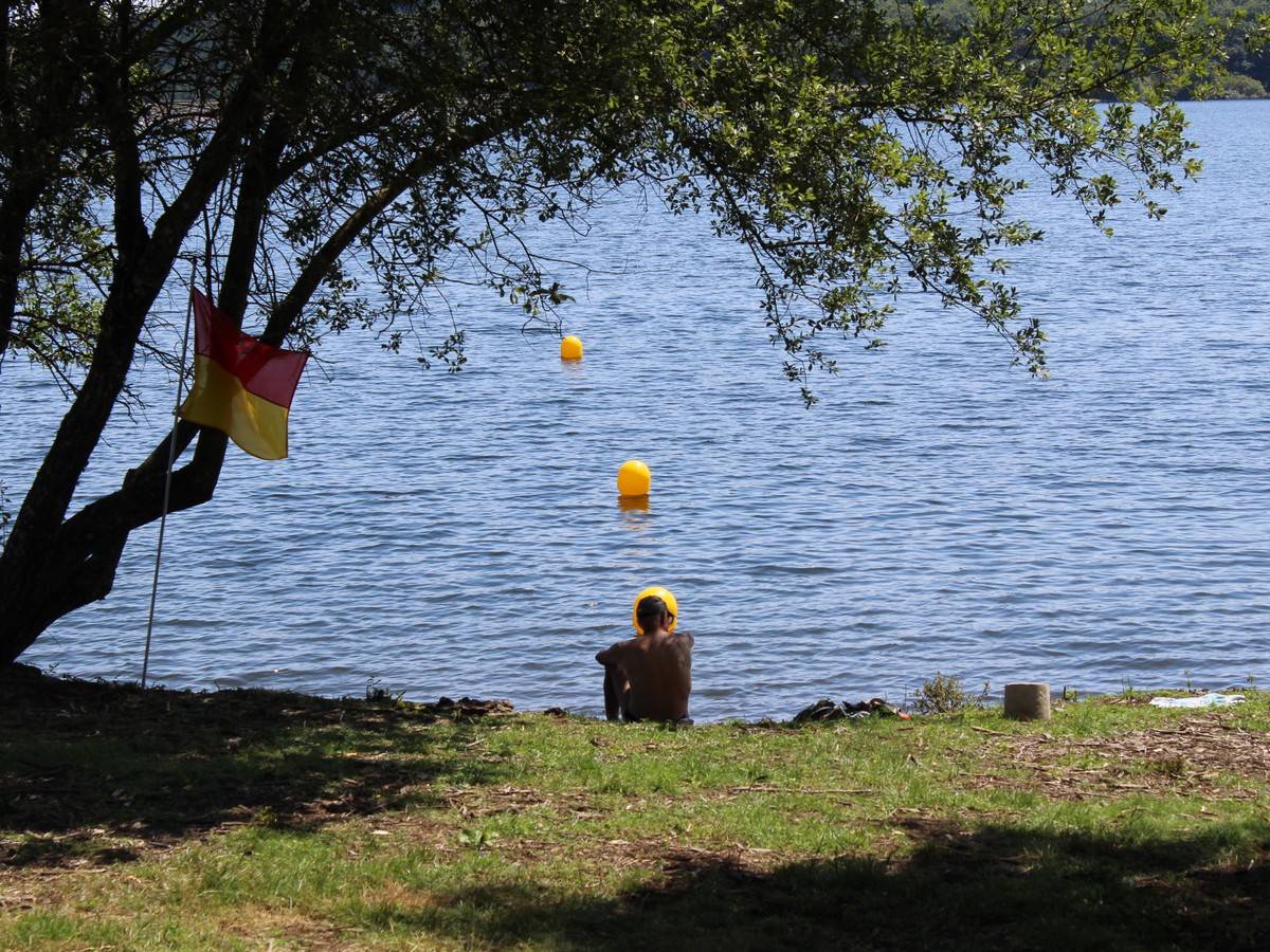 Photo : LAC DE LAPRADE BASSE