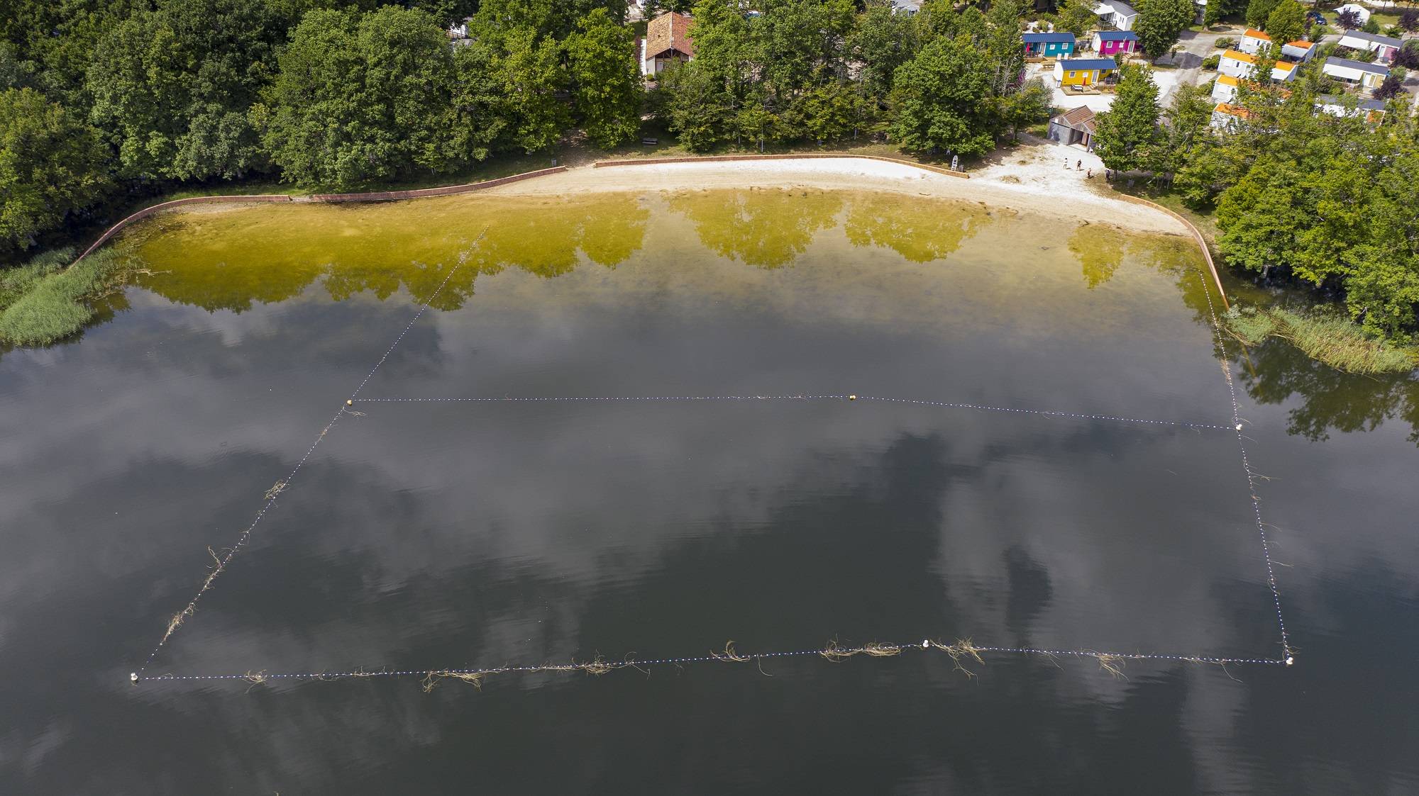 Photo de Plage des Sources du Lac