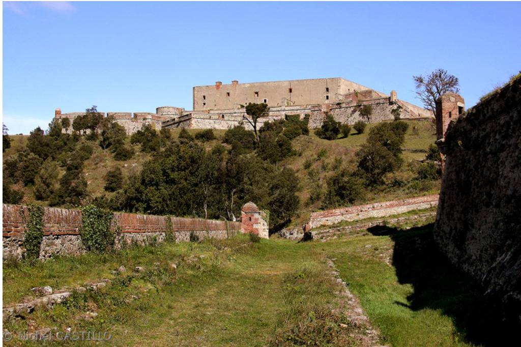 Photo : FORT DE BELLEGARDE