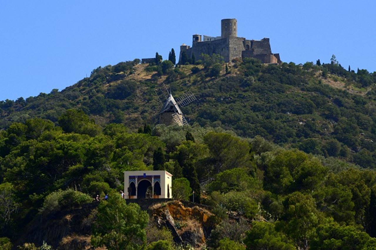 Photo : FORT SAINT ELME