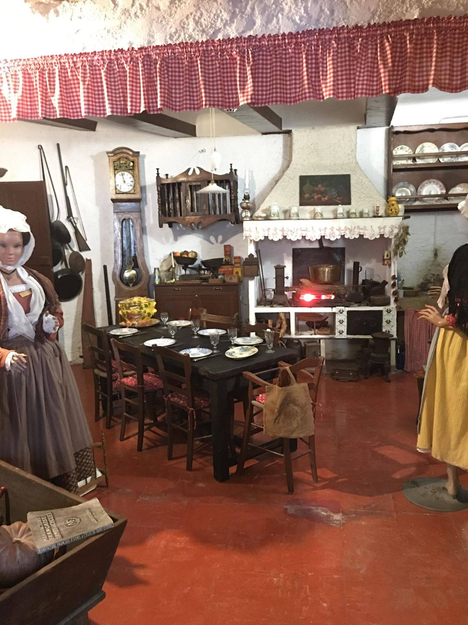 Photo de Musée d'arts et traditions populaires Albert Reynaud