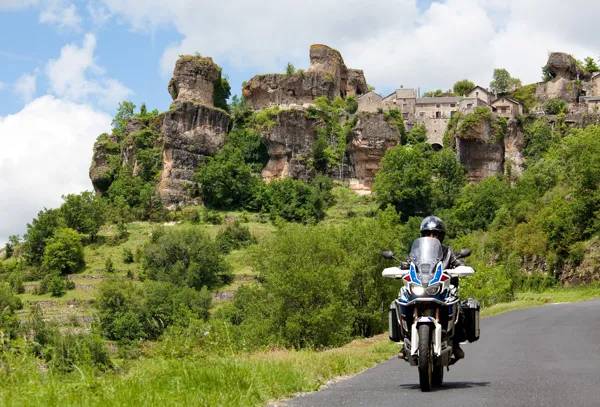 Randonnée : Circuit moto de Brousse-le-Château à Millau