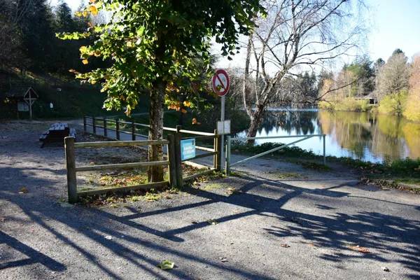 Randonnée : Plan d'eau de la Calquière à Rieupeyroux (lâchers de truites- payant)