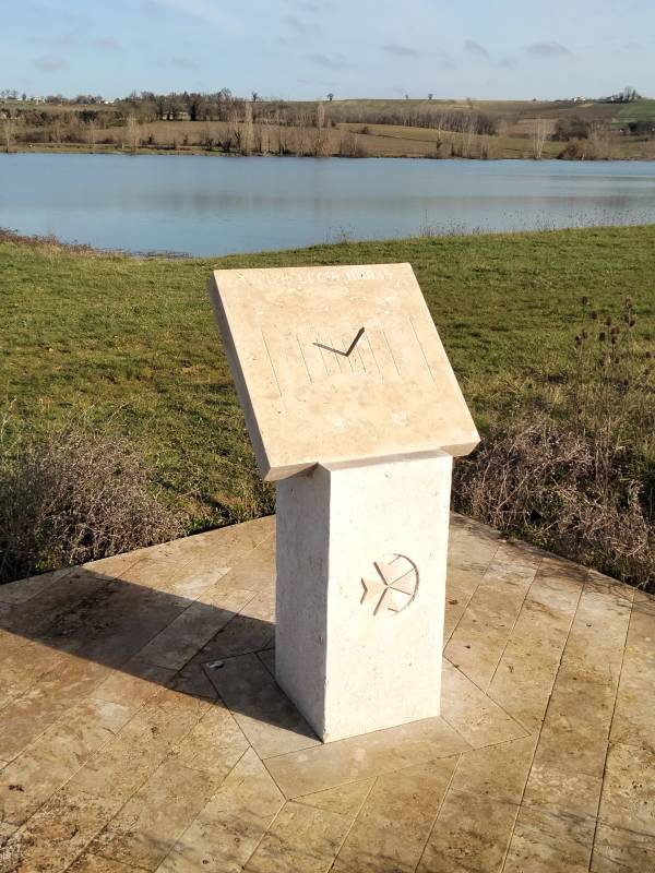 Randonnée : Saint-Vincent-de-Lamontjoie, balade vers le lac de Lambronne