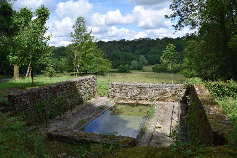 Randonnée : Les légendes oubliées du Val de Sèvre au pont Romain