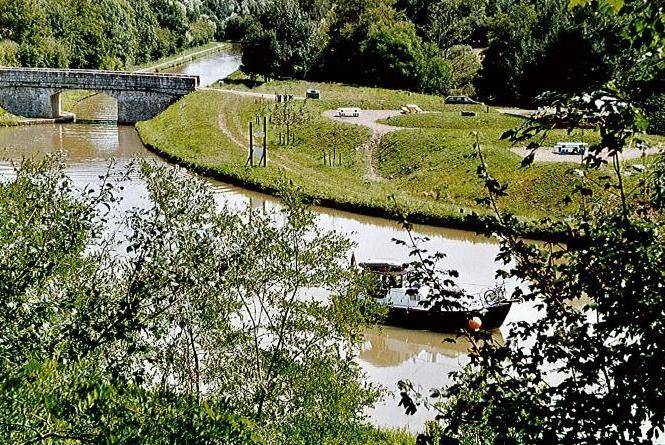 Randonnée : Circuit Le Canal du Nivernais