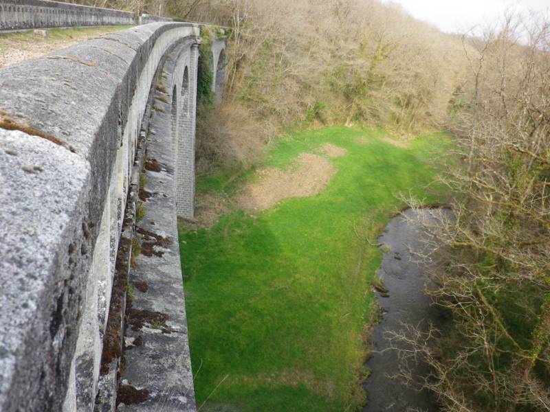 Randonnée : Circuit de randonnée pédestre n° 16 La Vallée de la Creuse
