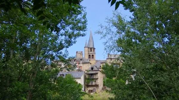 Randonnée : Le GR®65 - Le chemin de Saint-Jacques de Compostelle : Étape n° 2 : Saint-Côme-d'Olt – Estaing