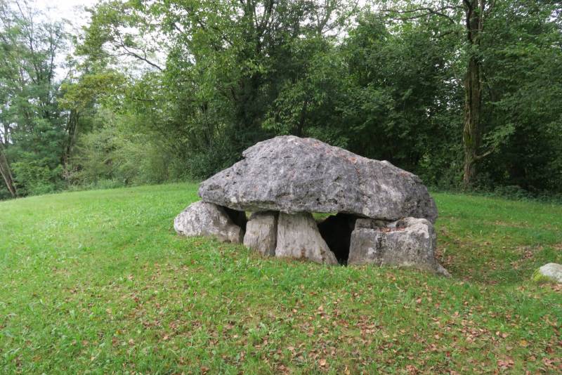 Randonnée : Le tour du dolmen en écomobilité